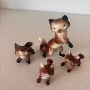 Vintage Hagen Renaker Anthromorphic Fox Set Of 4 Miniature Figurines Smiling